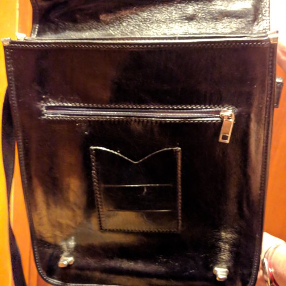 Italian Leather Shoulder Bag Unisex Brand New - Picture 10 of 12